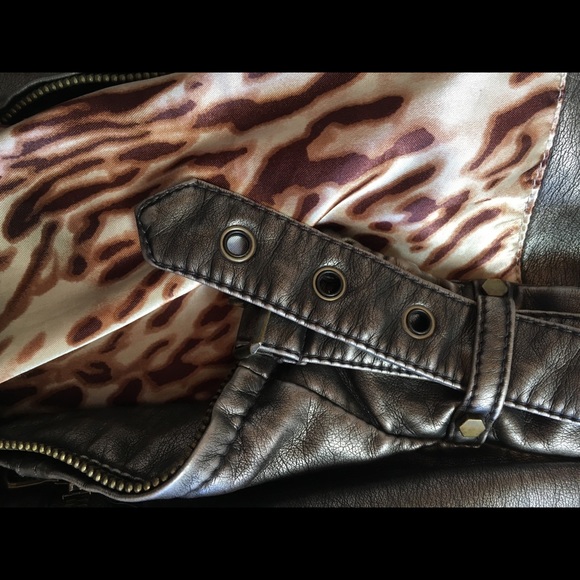 Guess dull brown leather jacket - Picture 7 of 7